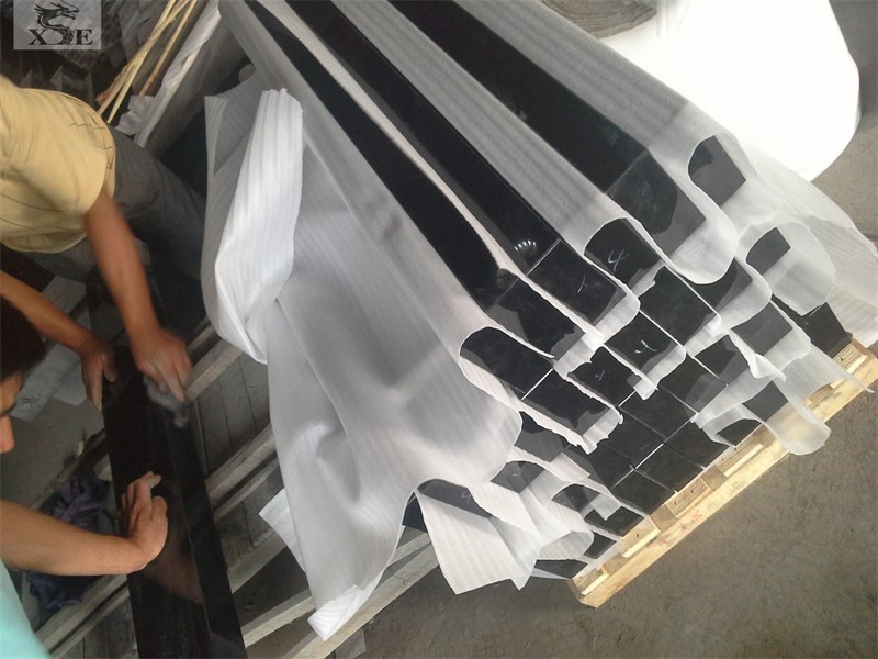 Black Granite Tombstone Packing