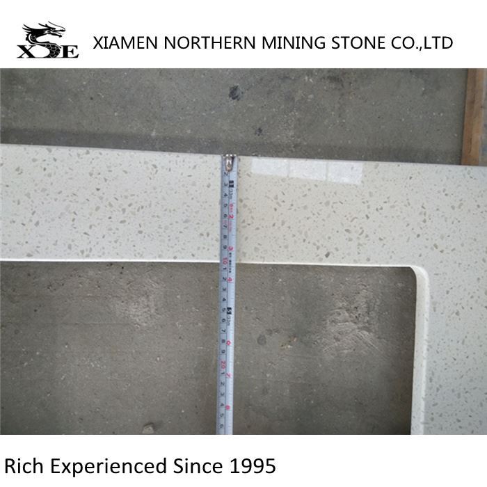 White Jade Quartz Inspecting