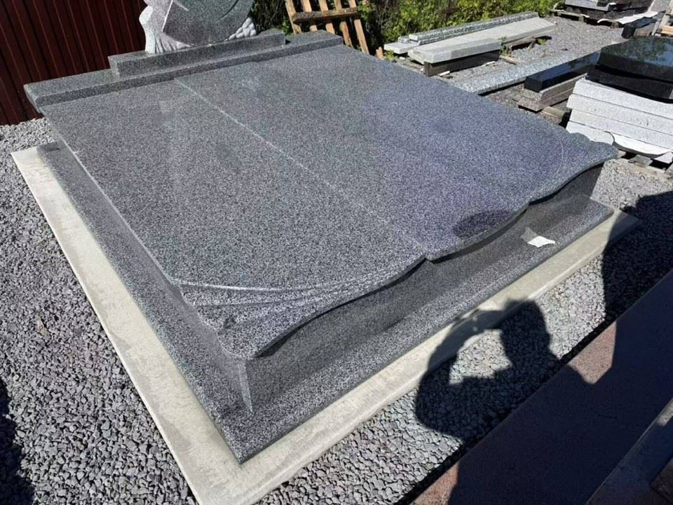 G654 monument Factory