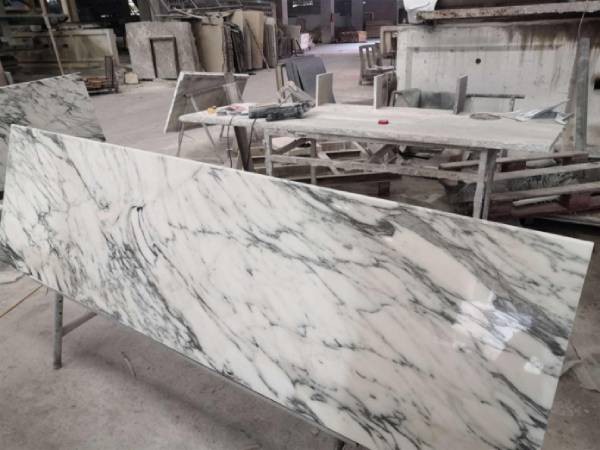 Arabescato Marble Countertops