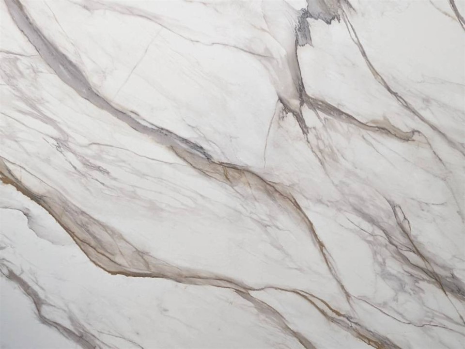 Calacatta White Quartz Slab Supplier