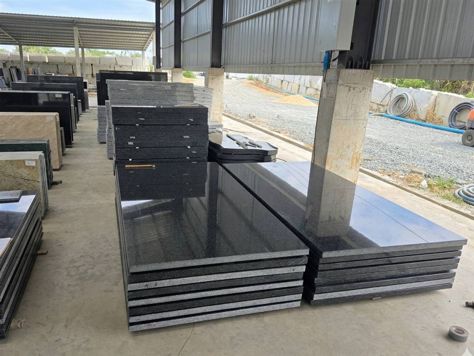 Cambodia G654 Polish-style Monument