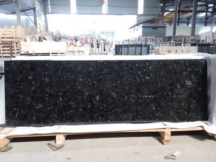 Marron Cohiba Granite Countertop