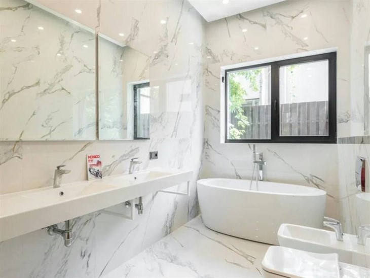 Quartz Slabs Bathroom Designs