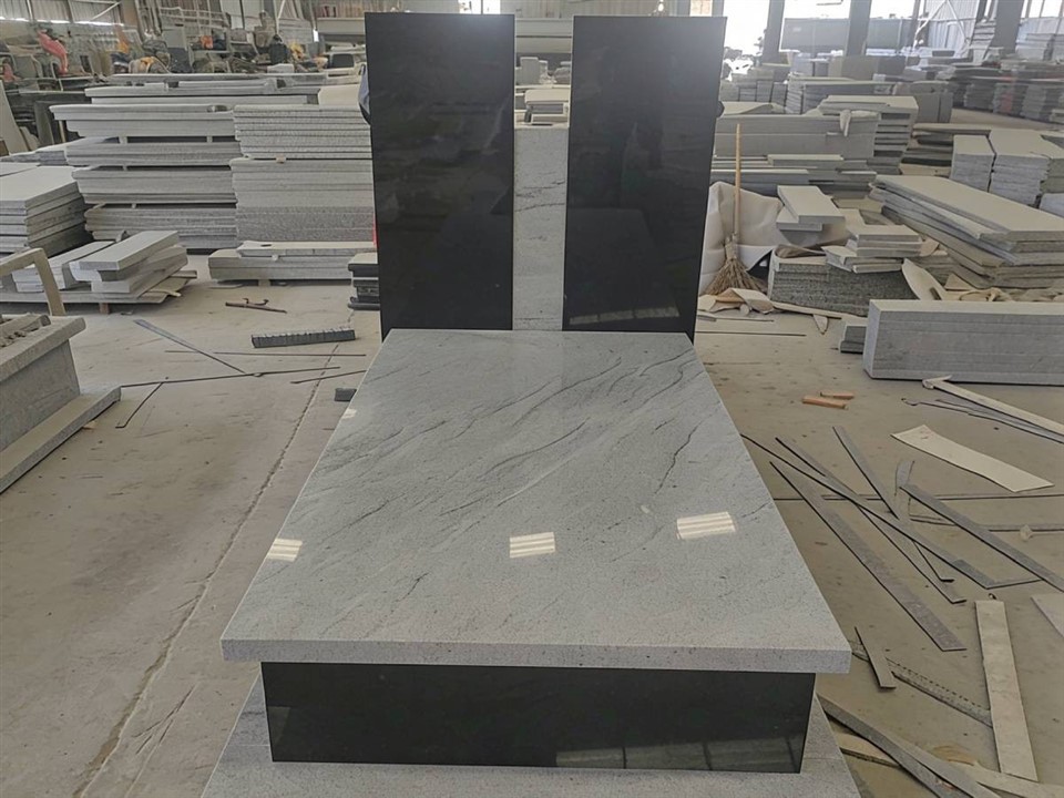 Polish monument black and viscount white