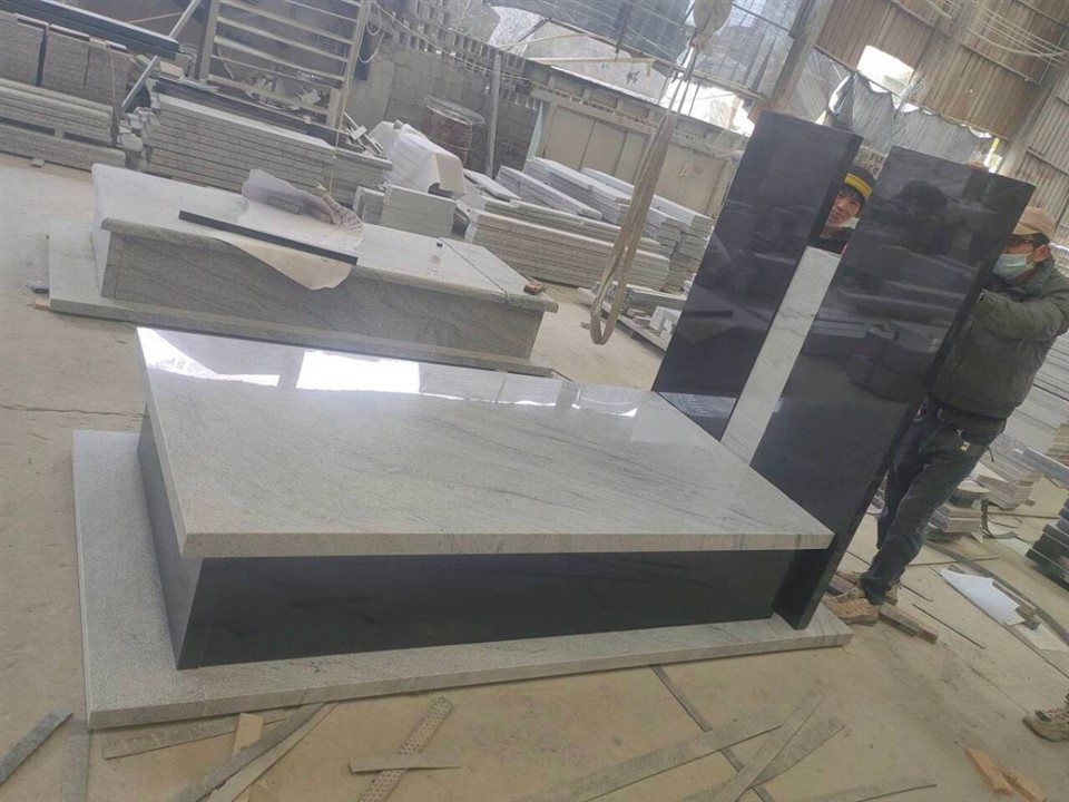 Polish monument black and viscount white Factory