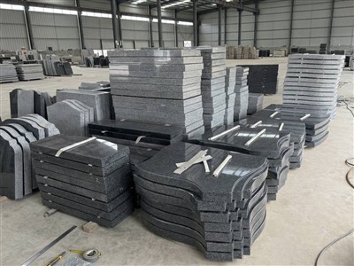 How to Choose a Reliable Monument Factory for the European Market