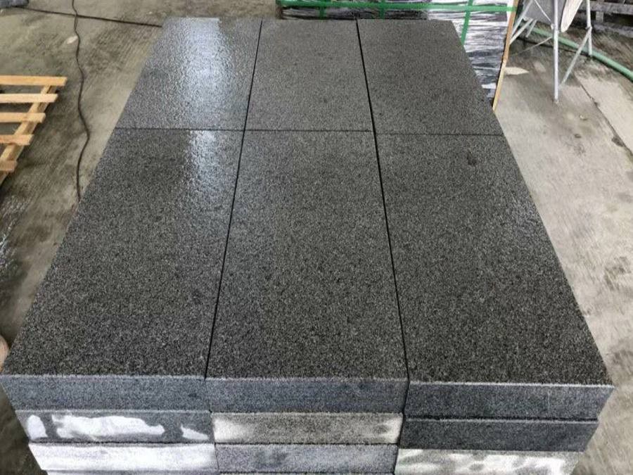 Dark Grey Granite Slabs supplier